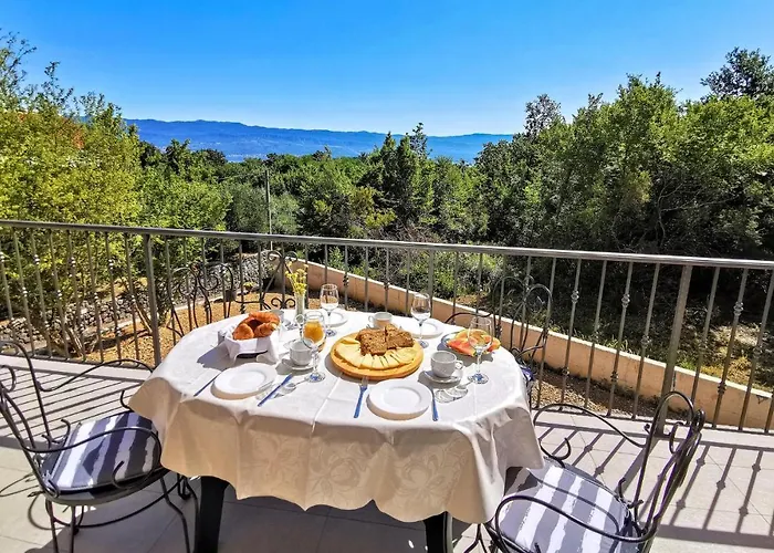 2 Bedroom Stunning In Casa de Férias *