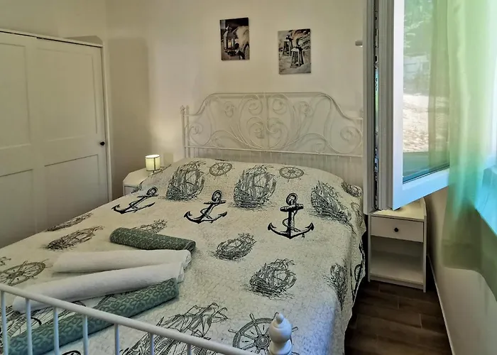 2 Bedroom Stunning In * Risika