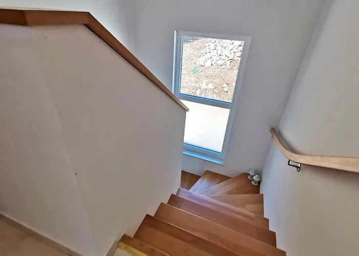 2 Bedroom Stunning In * 里斯卡