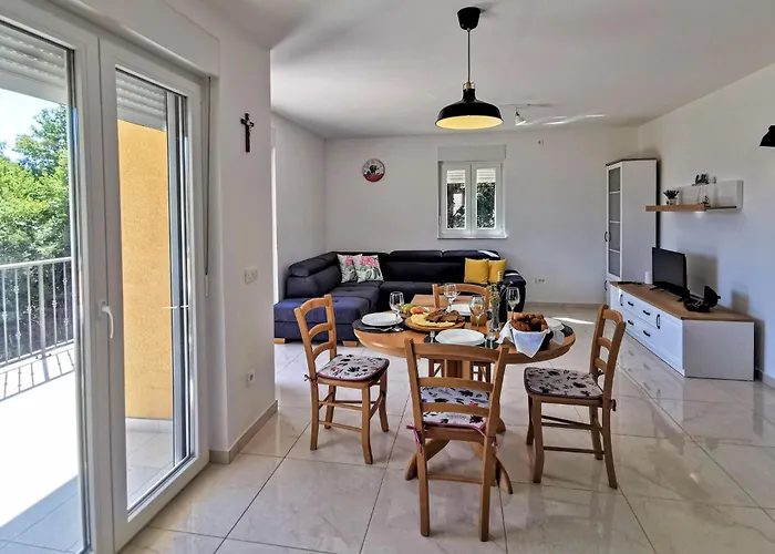 度假居 2 Bedroom Stunning In